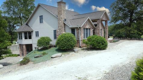1897 North 2500 East Road Watseka IL 60970