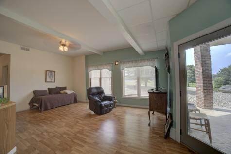 1897 North 2500 East Road Watseka IL 60970