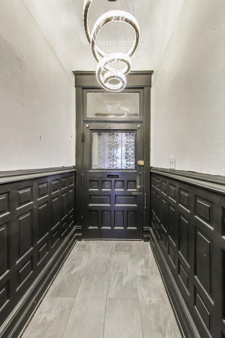 928 East 46th Street Chicago IL 60653