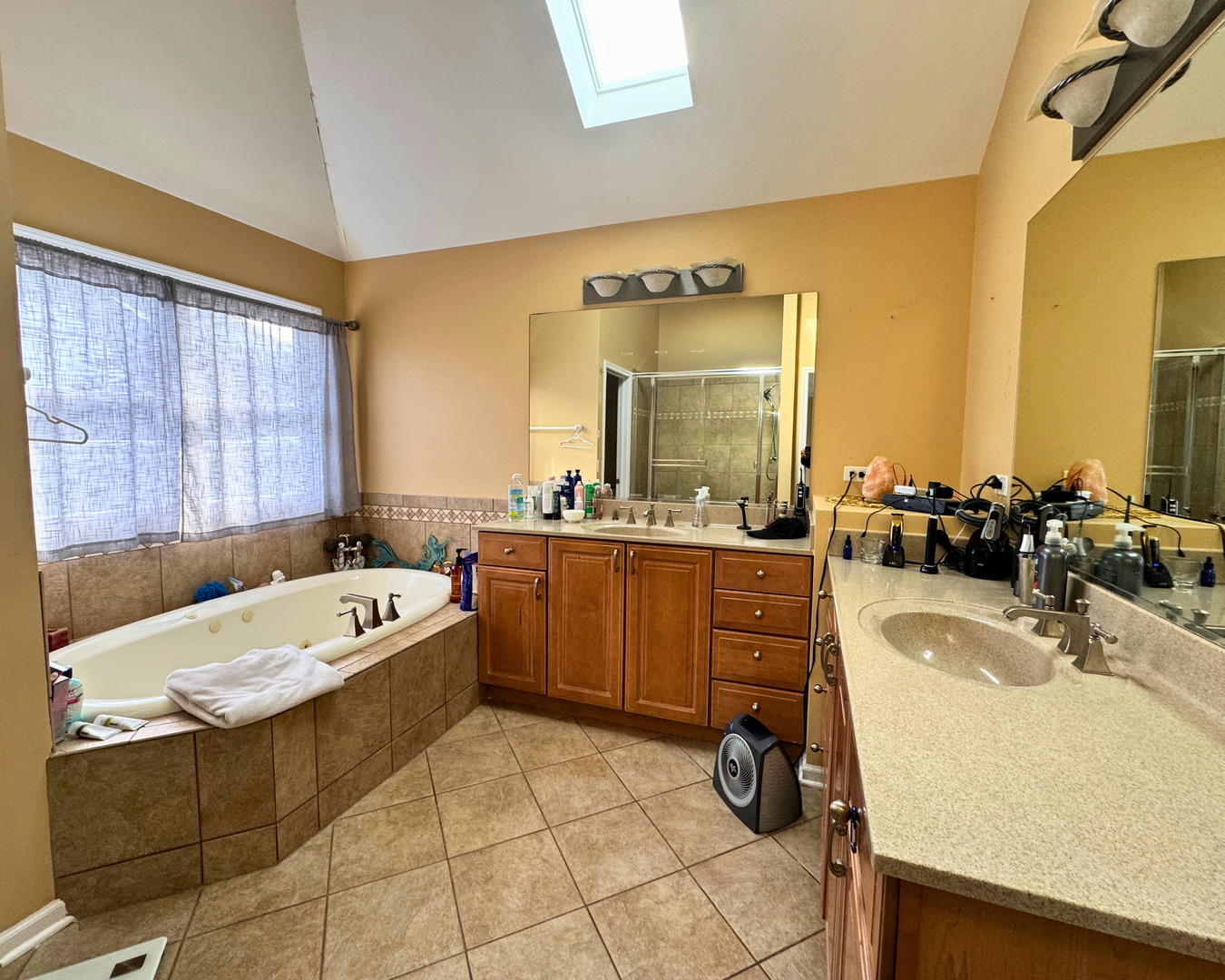 3805 Gladstone Drive Naperville IL 60565