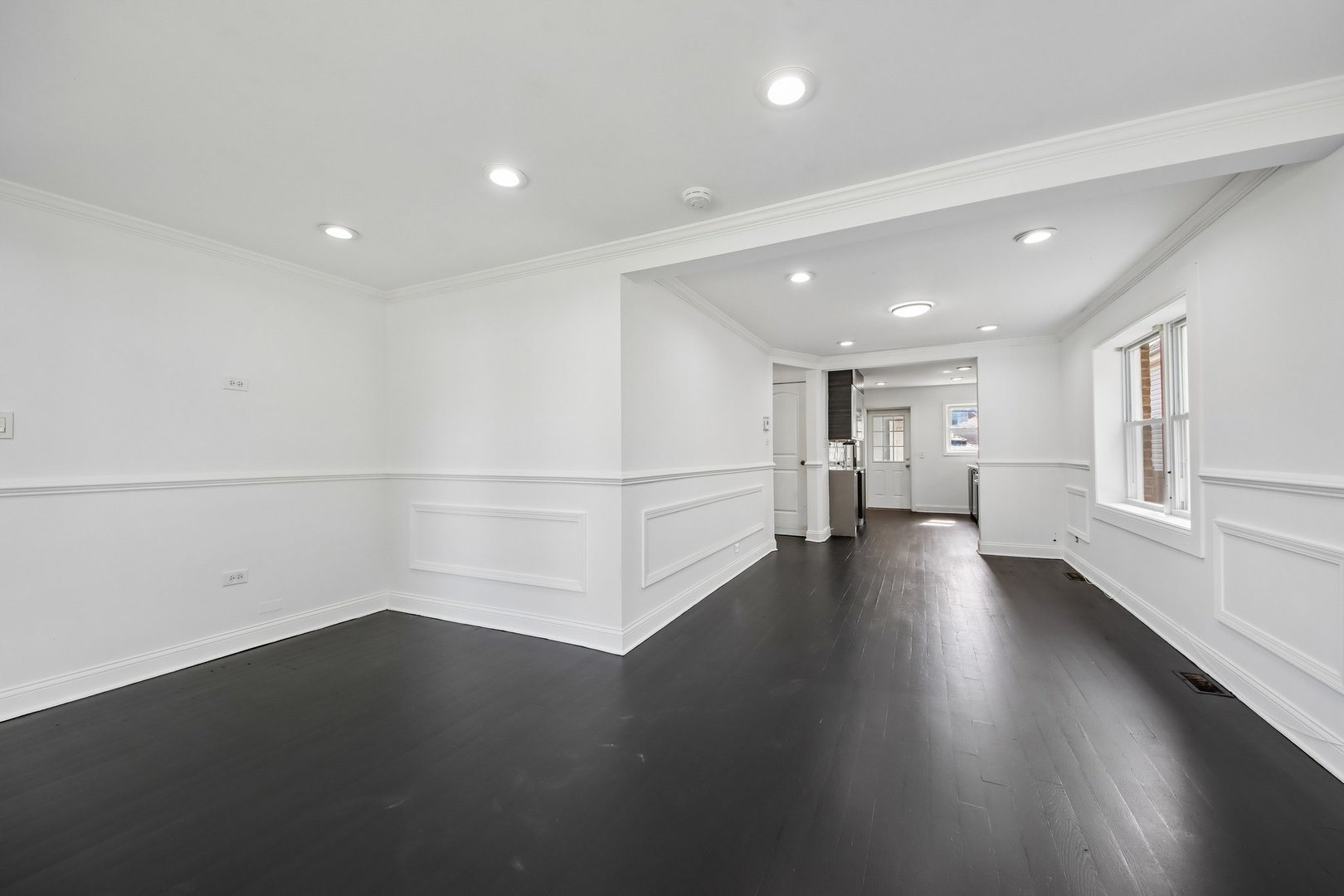 3121 North Nottingham Avenue Chicago IL 60634