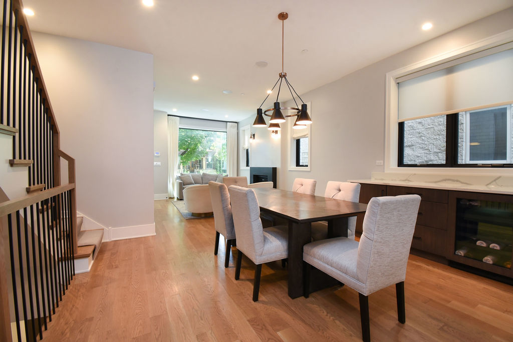 3644 North Bosworth Avenue Chicago IL 60613