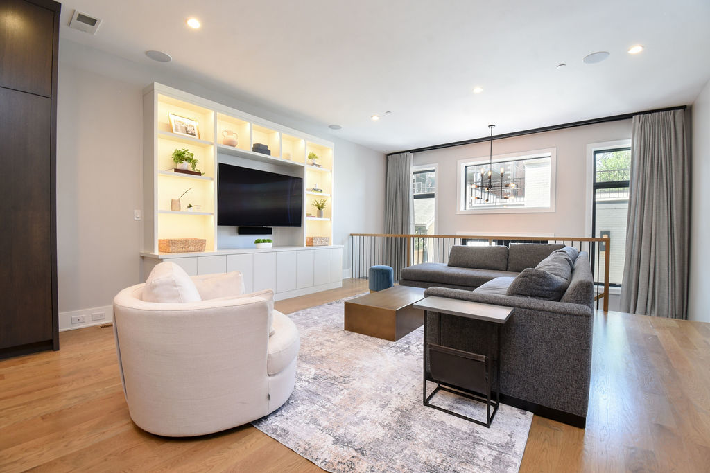 3644 North Bosworth Avenue Chicago IL 60613