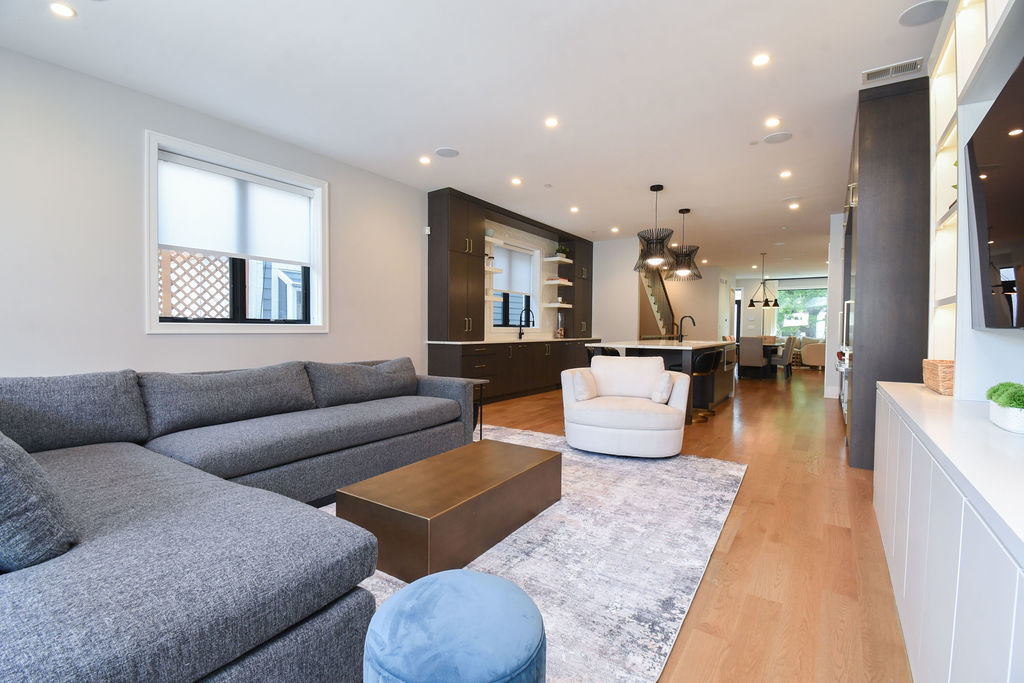 3644 North Bosworth Avenue Chicago IL 60613