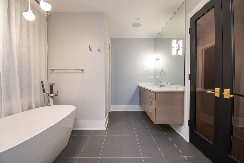 3644 North Bosworth Avenue Chicago IL 60613