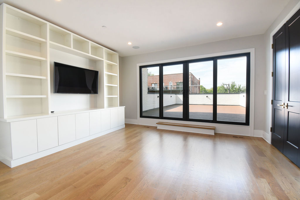 3644 North Bosworth Avenue Chicago IL 60613