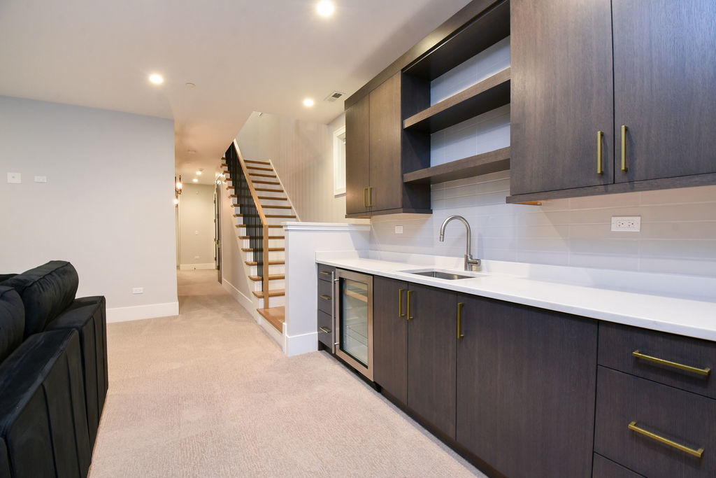 3644 North Bosworth Avenue Chicago IL 60613