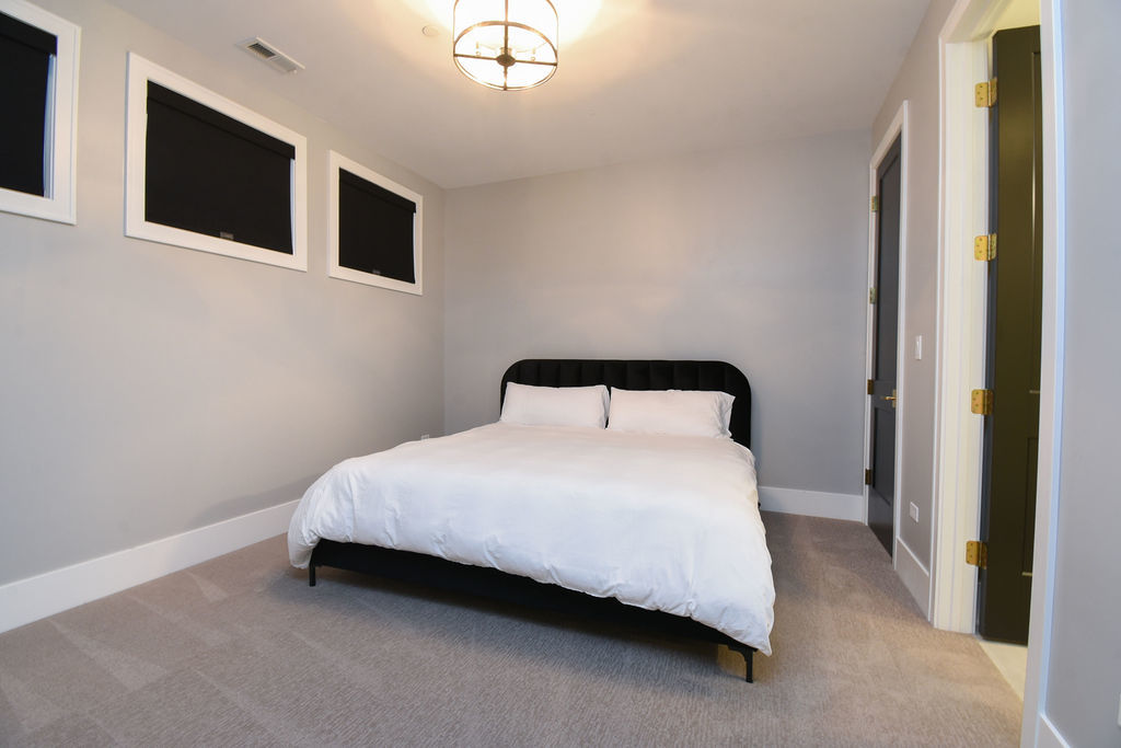 3644 North Bosworth Avenue Chicago IL 60613