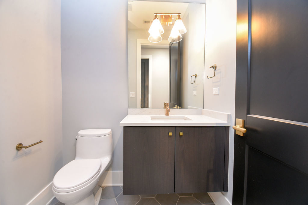 3644 North Bosworth Avenue Chicago IL 60613