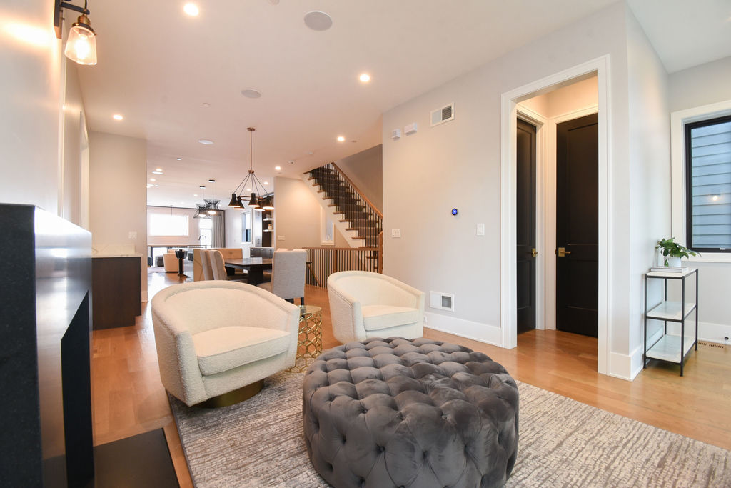 3644 North Bosworth Avenue Chicago IL 60613