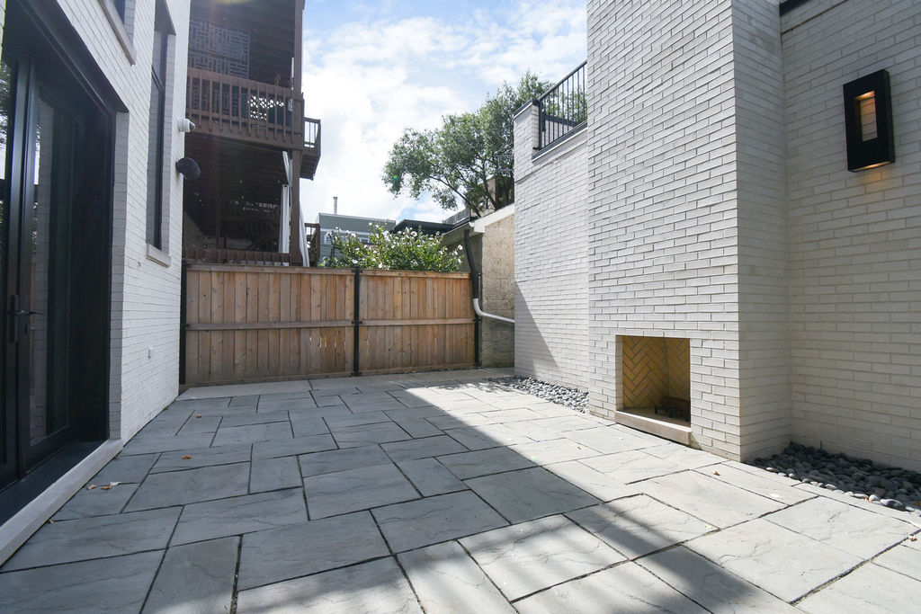 3644 North Bosworth Avenue Chicago IL 60613