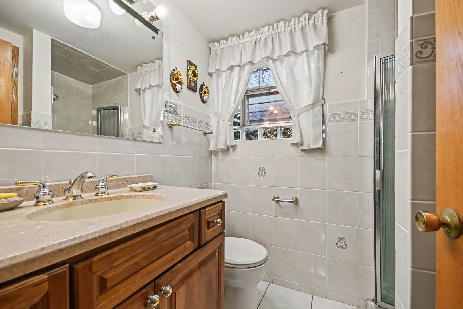 5439 North Neva Avenue Chicago IL 60656