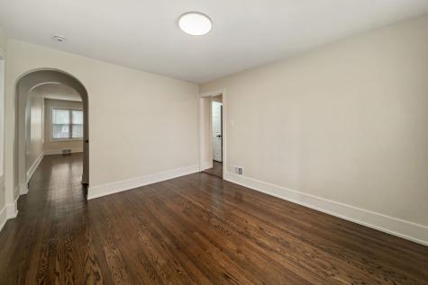 10235 South Rhodes Avenue Chicago IL 60628