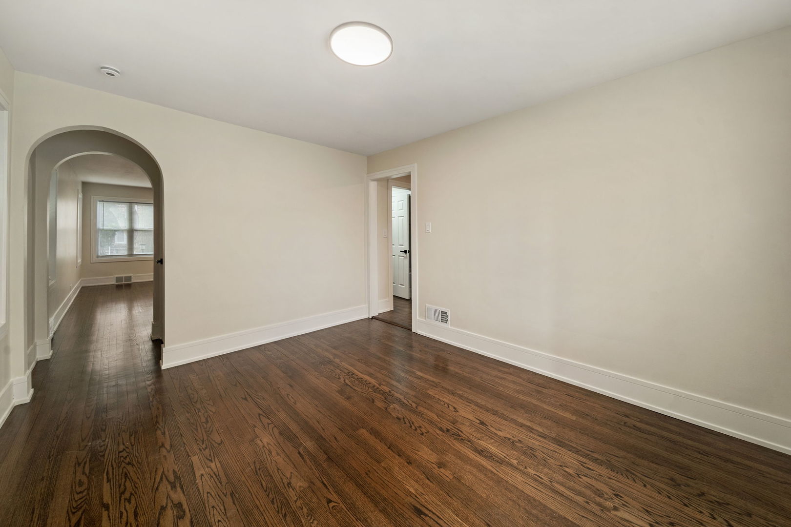 10235 South Rhodes Avenue Chicago IL 60628