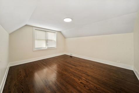 10235 South Rhodes Avenue Chicago IL 60628