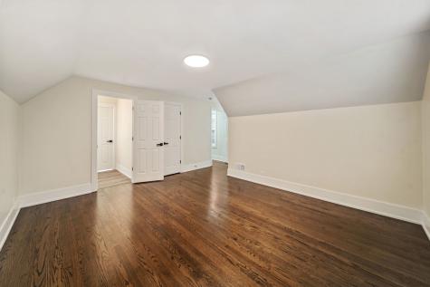 10235 South Rhodes Avenue Chicago IL 60628