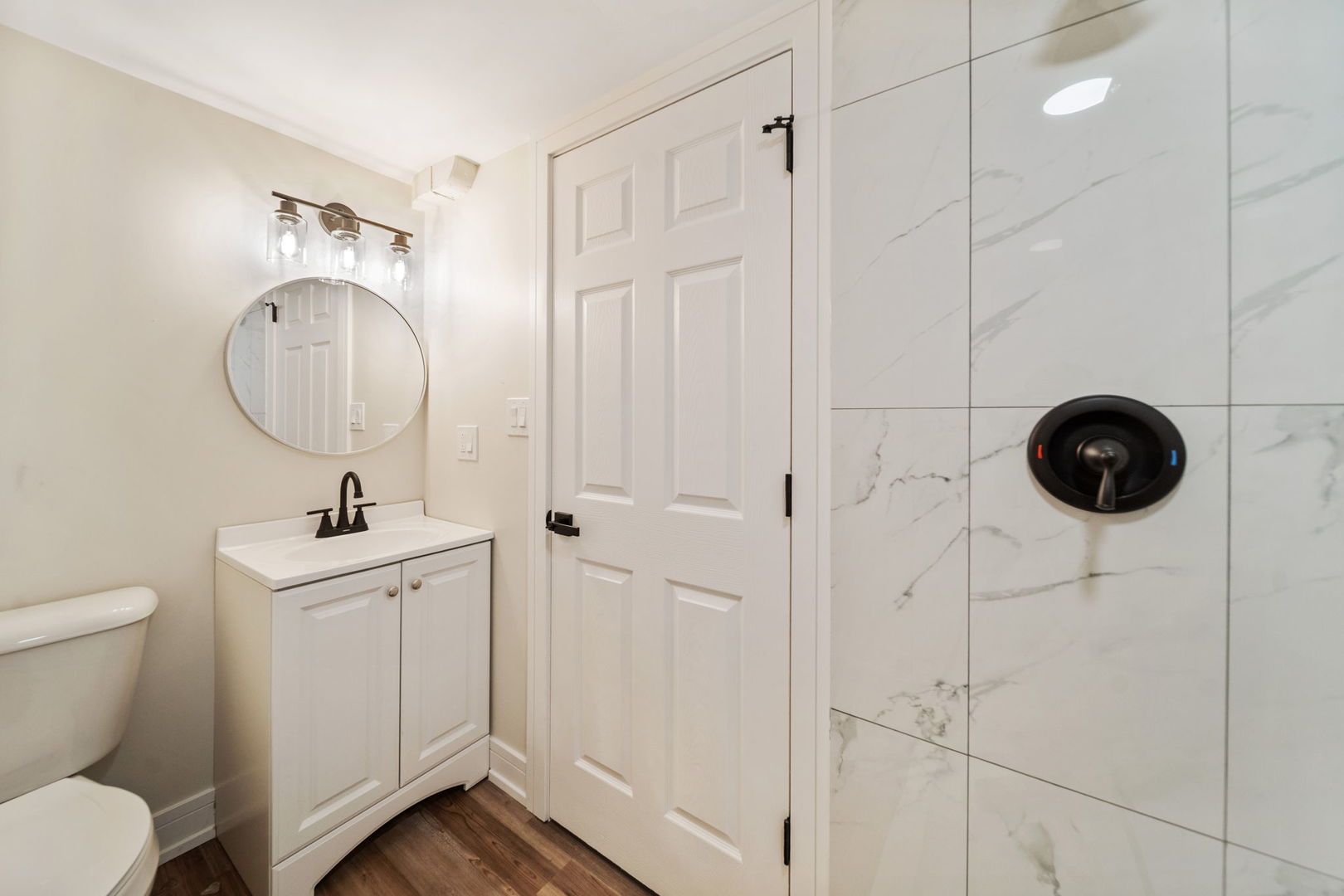 10235 South Rhodes Avenue Chicago IL 60628