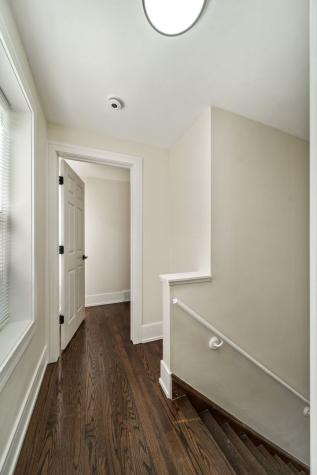 10235 South Rhodes Avenue Chicago IL 60628