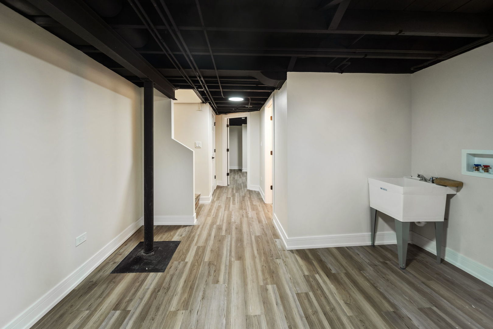 10235 South Rhodes Avenue Chicago IL 60628