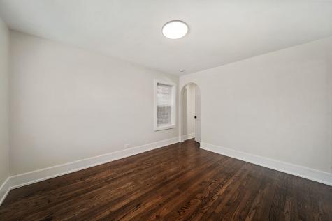 10235 South Rhodes Avenue Chicago IL 60628
