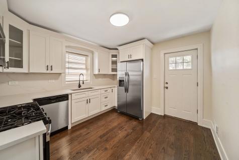 10235 South Rhodes Avenue Chicago IL 60628
