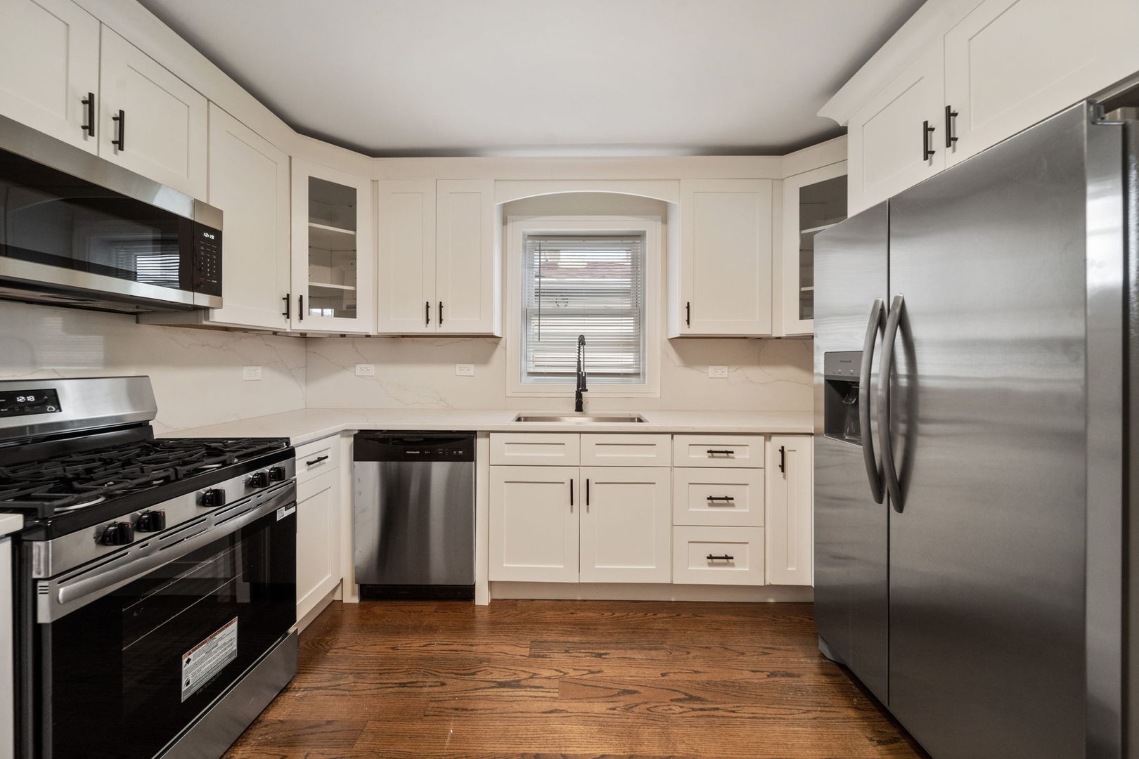 10235 South Rhodes Avenue Chicago IL 60628