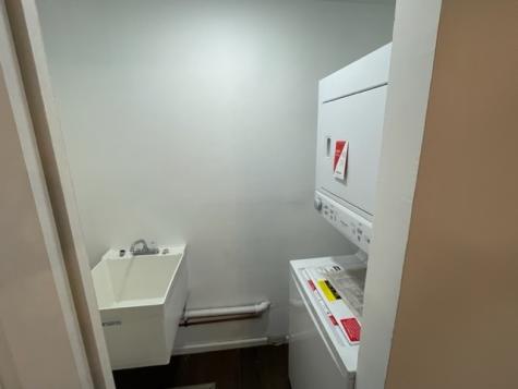 8658 South University Avenue Chicago IL 60619