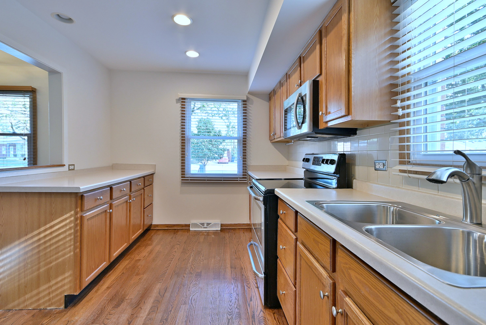 396 East Park Avenue Elmhurst IL 60126