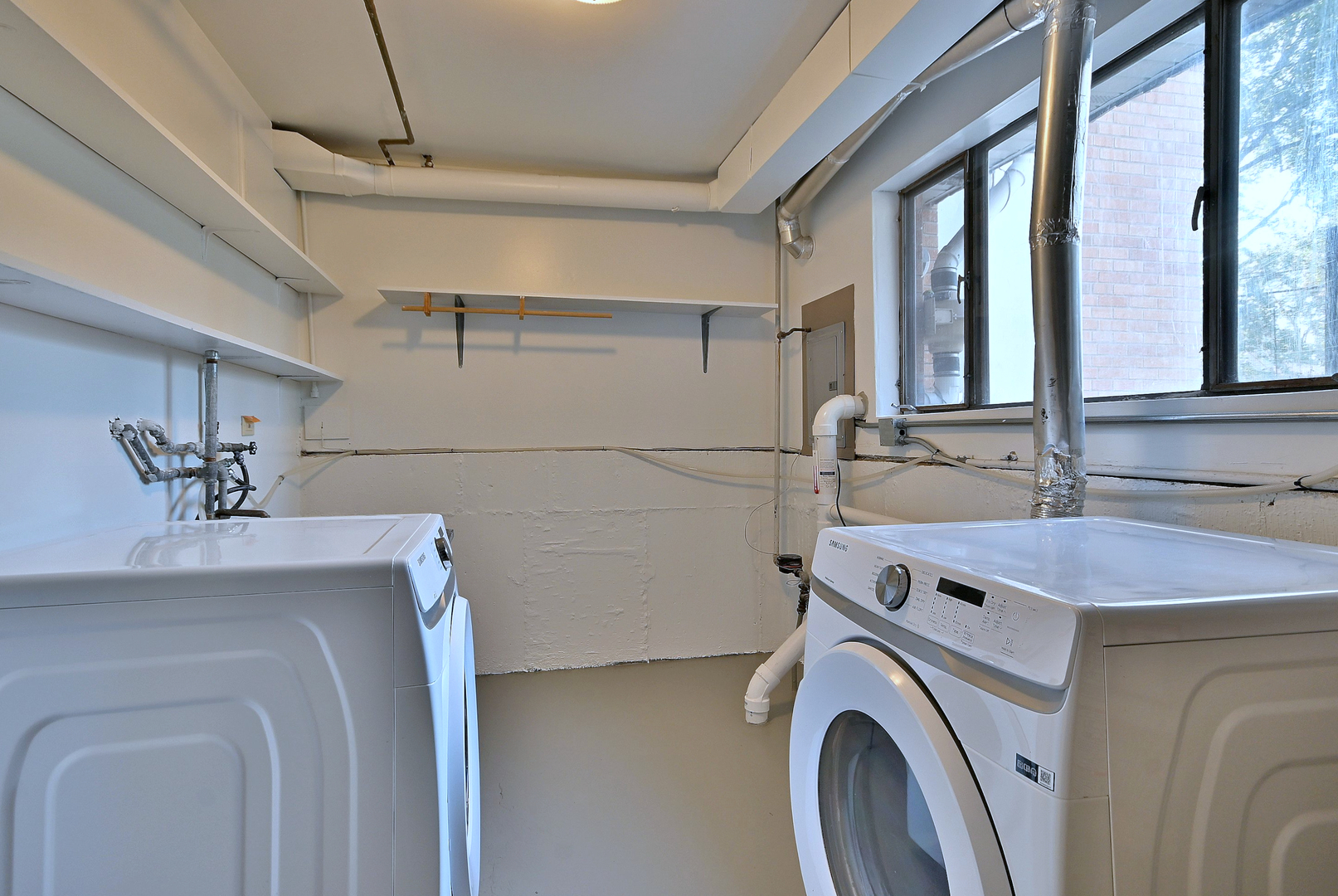 396 East Park Avenue Elmhurst IL 60126