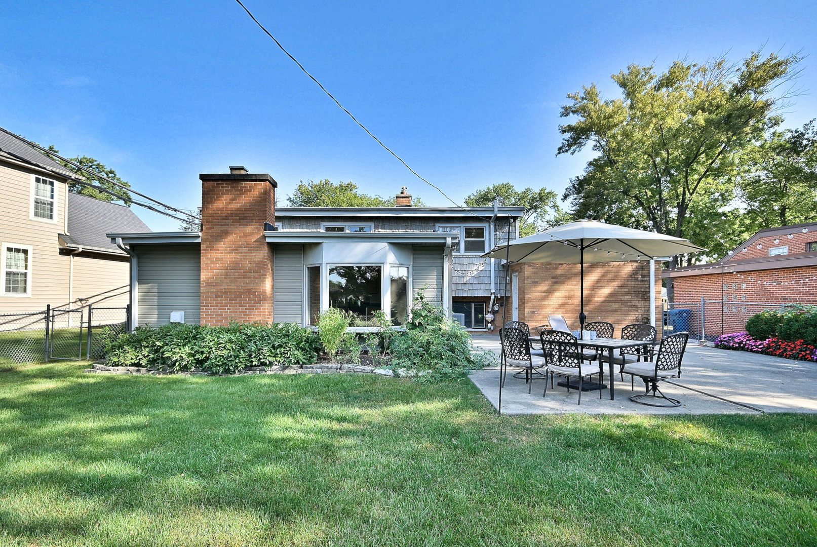 396 East Park Avenue Elmhurst IL 60126