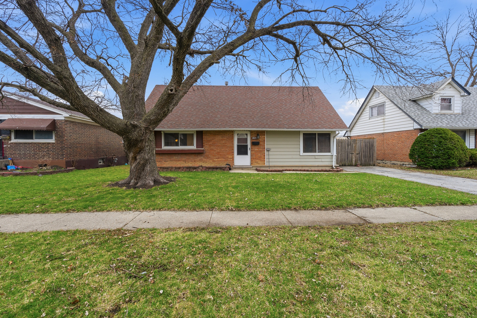 3924 167TH Place Country Club Hills IL 60478