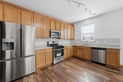 1357 West Alder Creek Drive Romeoville IL 60446