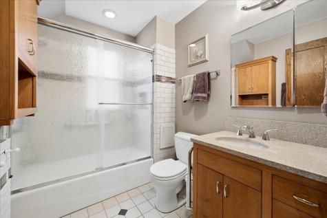 627 South East Avenue Oak Park IL 60304