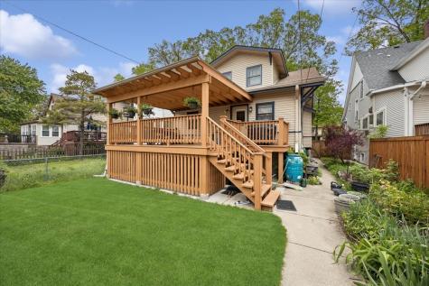 627 South East Avenue Oak Park IL 60304