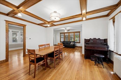 627 South East Avenue Oak Park IL 60304