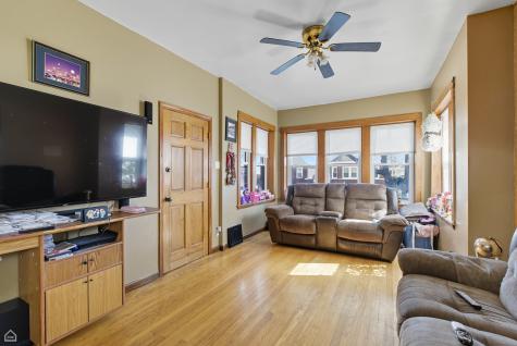 5820 South Washtenaw Avenue Chicago IL 60629