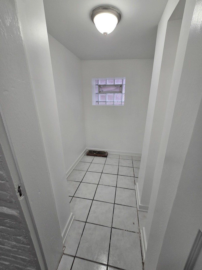 5820 South Washtenaw Avenue Chicago IL 60629