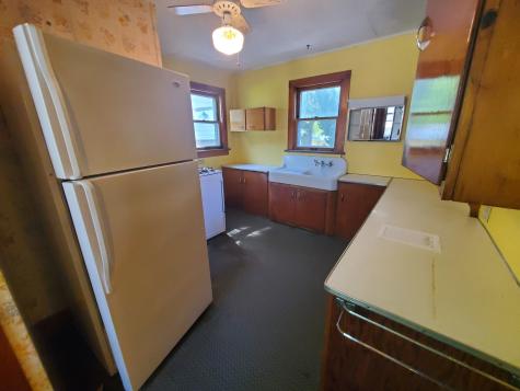 906 3RD Avenue Sterling IL 61081