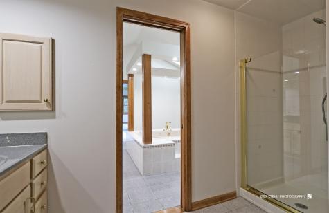 1127 Courtland Place Aurora IL 60502