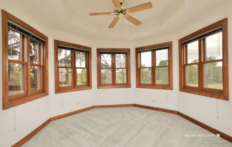 1127 Courtland Place Aurora IL 60502