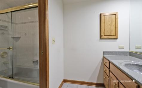 1127 Courtland Place Aurora IL 60502
