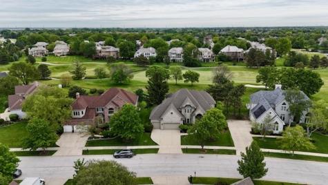 1127 Courtland Place Aurora IL 60502
