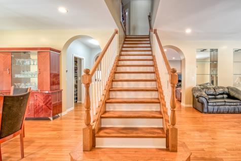 1094 Vista Drive Gurnee IL 60031