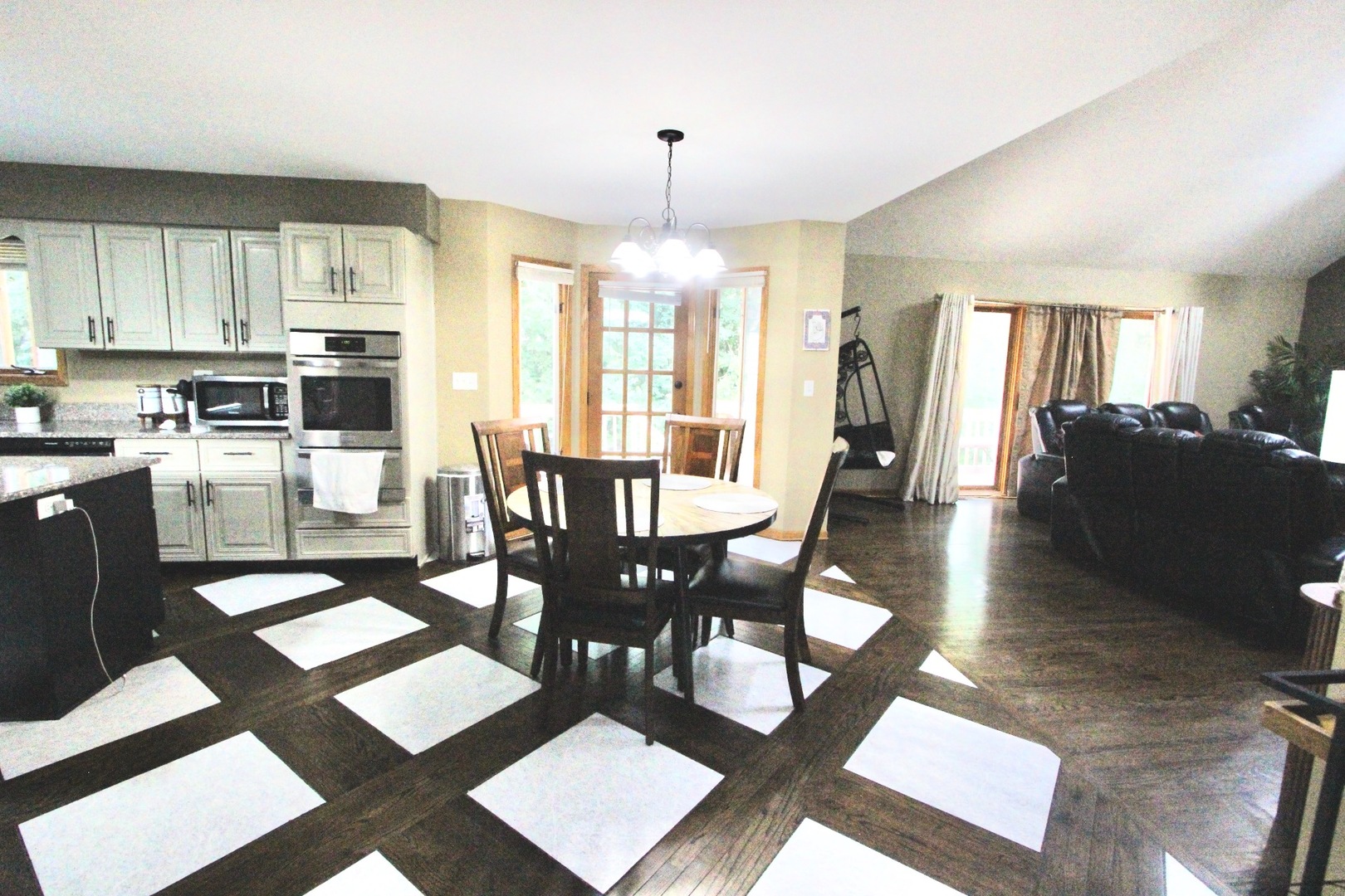 6 Allegheny Court Bolingbrook IL 60440