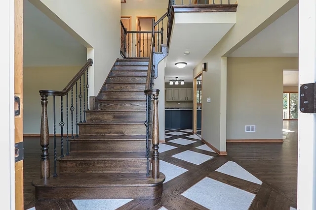 6 Allegheny Court Bolingbrook IL 60440