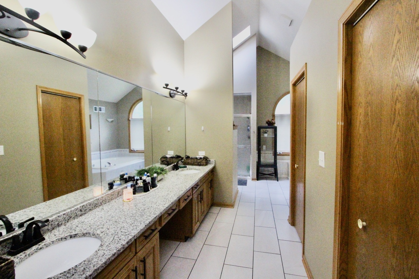 6 Allegheny Court Bolingbrook IL 60440