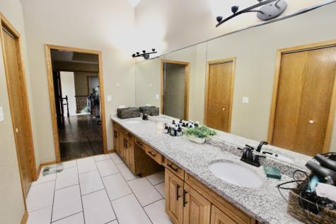 6 Allegheny Court Bolingbrook IL 60440