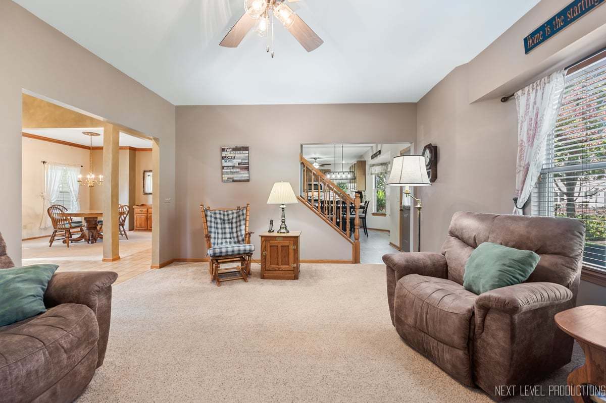 2523 Briarwood Court Aurora IL 60506