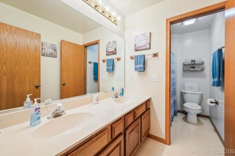 2523 Briarwood Court Aurora IL 60506