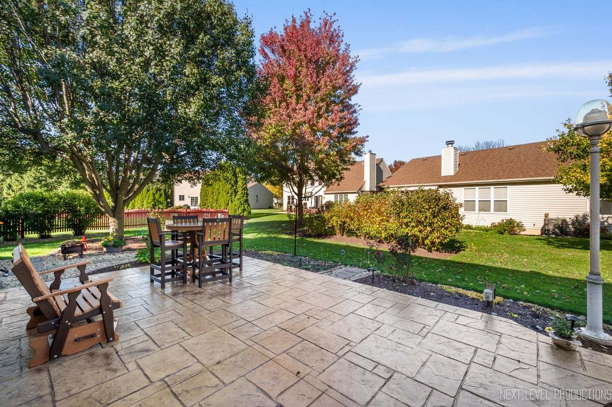 2523 Briarwood Court Aurora IL 60506